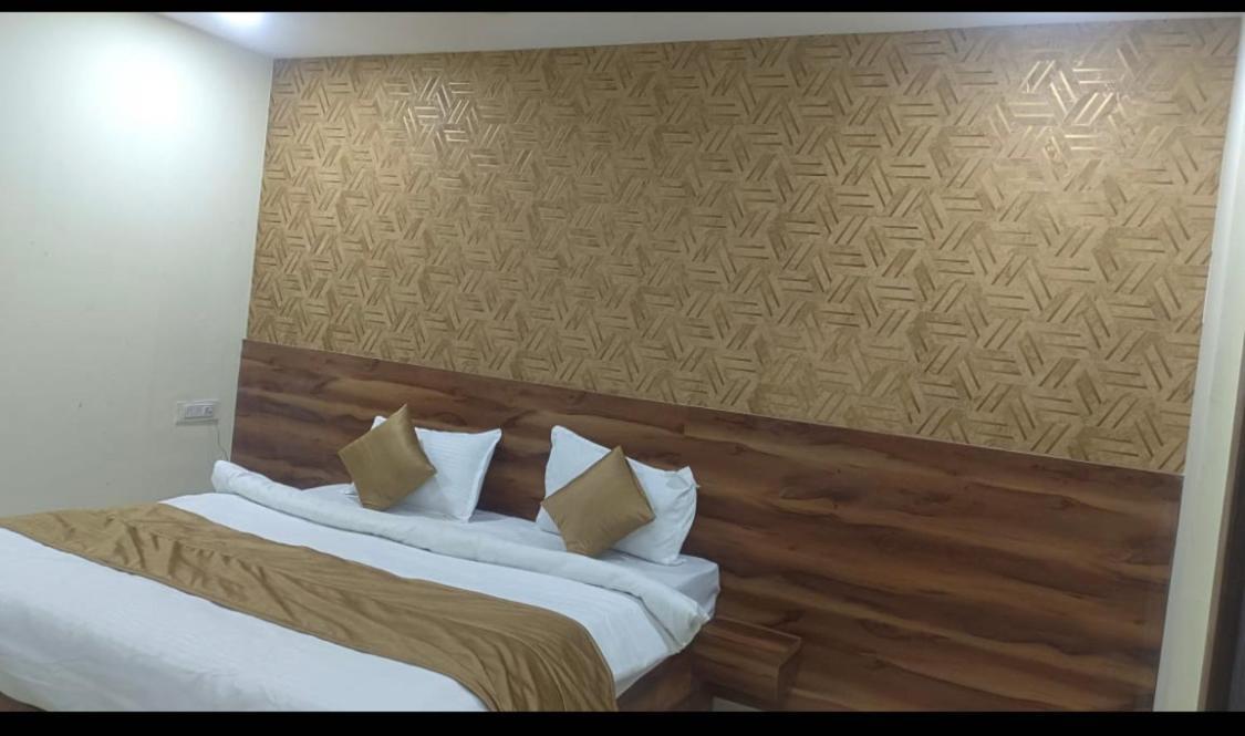 Siddi Vinayaka Hotel Haydarabad Dış mekan fotoğraf